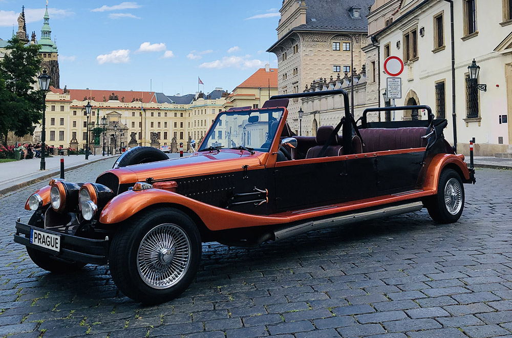 Historický kabriolet - Alfa Romeo Spider